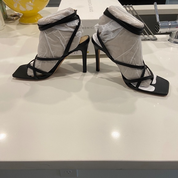 VERONICA BEARD 'ABRIELLA' Black Sling  Back Wrap Around Ankle Strap Size 8 - Picture 2 of 7